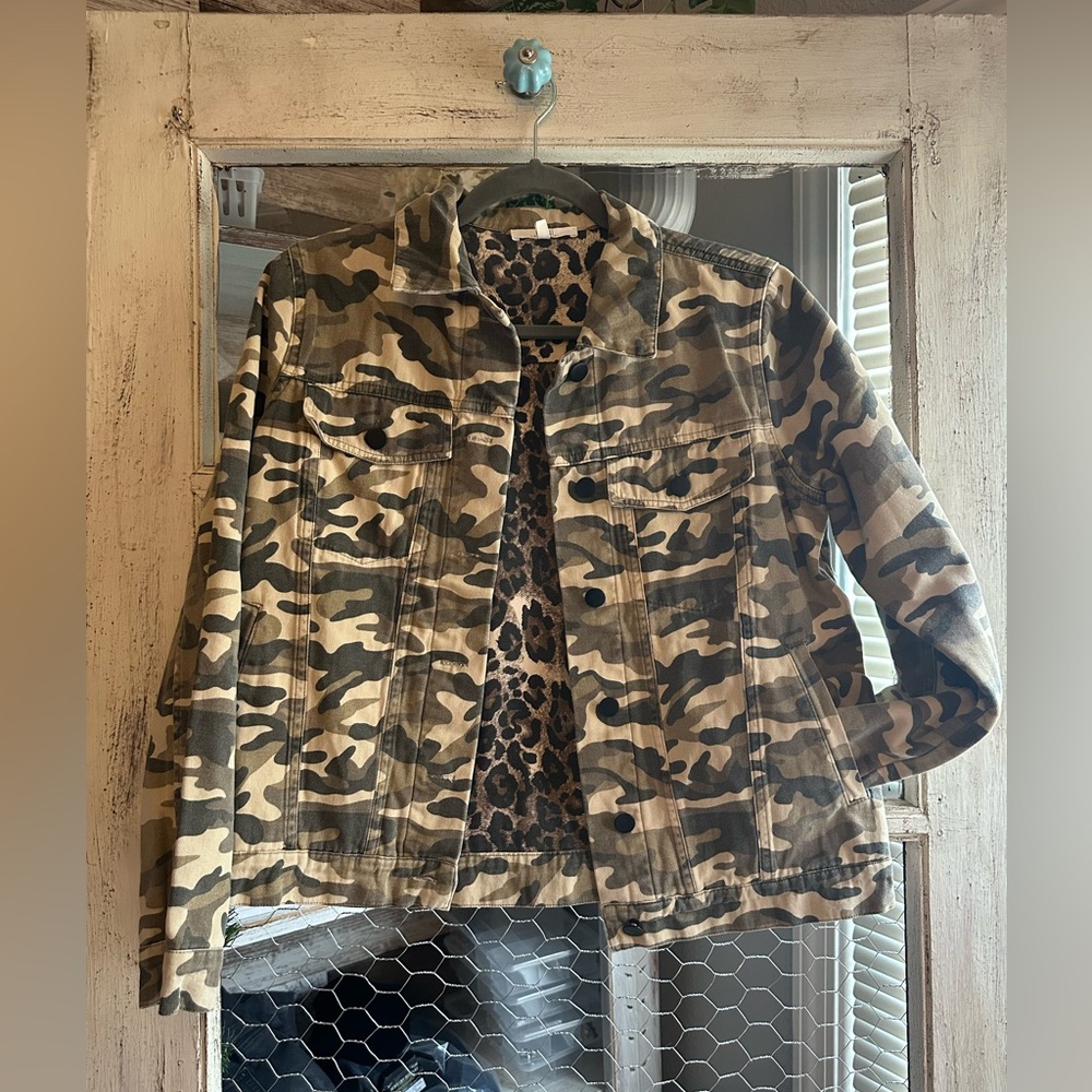 M.N.I | Camouflage Jacket